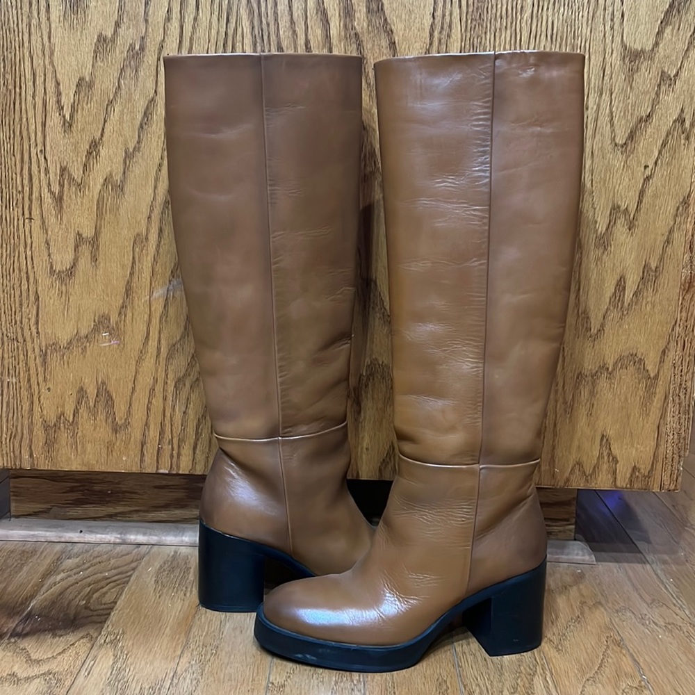 Leather Zara boots caramel / brown color knee high